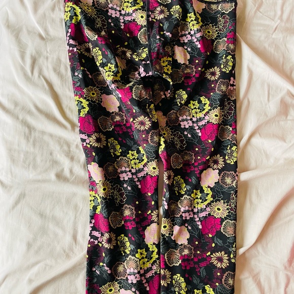 Lululemon wunder under floral full length highrise - Picture 3 of 4